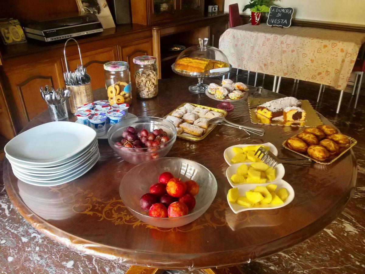 La Dimora Di Vesta Bed & Breakfast Lecce Exterior foto